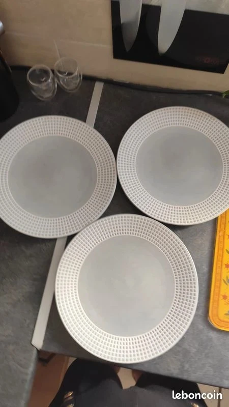 Lot de 3 assiettes plates en grès véritable Barbier